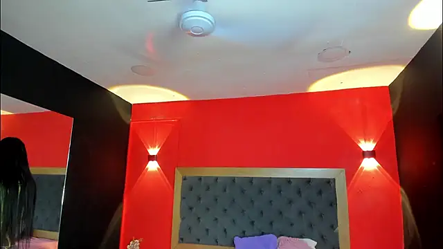 Charlot Vega  online show from October 2025 07:37:02 PM