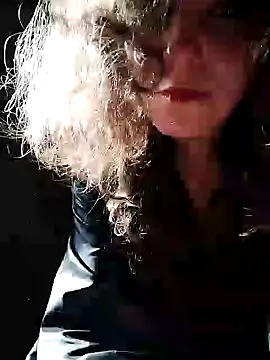 RawMiss online show from January 2025 11:39:01 AM