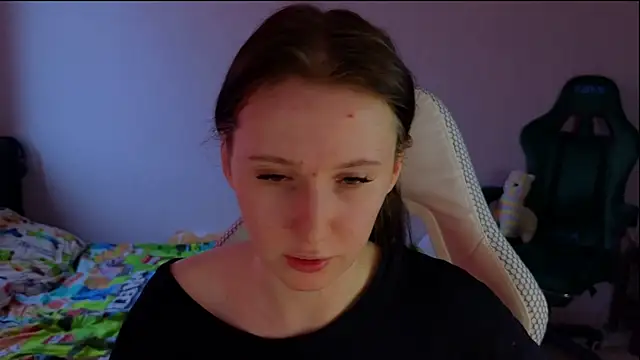 mon lola online show from March 2025 10:38:01 AM