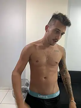 carvalhofelipe online show from February 2025 10:28:01 PM