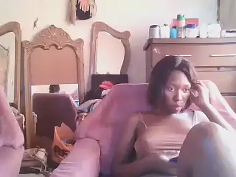 Snapshot of Hotdaily04 chatting on January 2025 06:28:02 AM Hotdaily04 online show from January 2025 06:28:02 AM