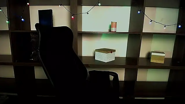 Lexi Jous online show from February 2025 03:53:01 PM