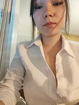 Snapshot of LoveFoxyQueen chatting on May 2026 04:49:02 PM LoveFoxyQueen online show from May 2026 04:49:02 PM