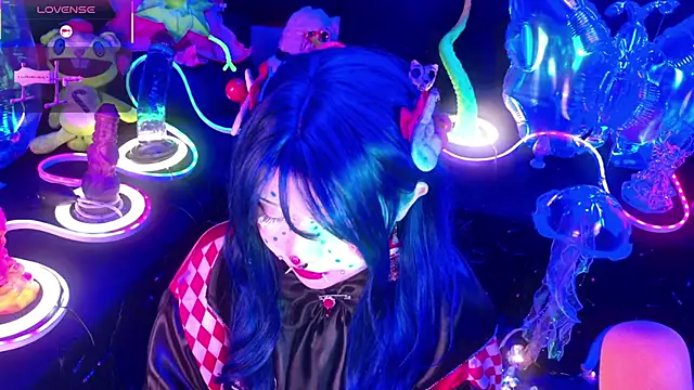 LaytonBox online show from February 2026 02:02:02 PM