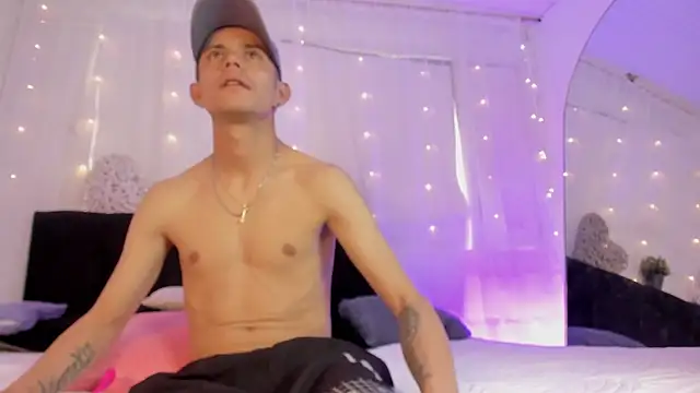 Bonny and carrot online show from November 2025 07:29:02 PM