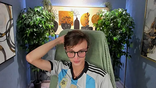 John Weasley online show from September 2025 09:04:02 PM