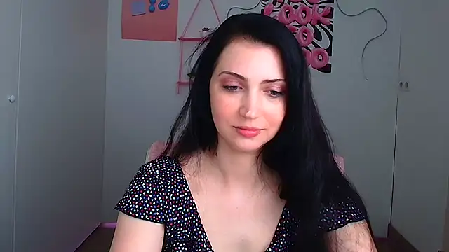 Amalia amor online show from May 2026 12:00:02 PM