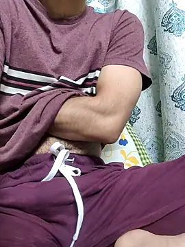 TOPMOON001 online show from October 2025 08:45:02 AM