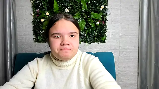 Snapshot of AdeleCruz chatting on January 2025 04:11:01 PM AdeleCruz online show from January 2025 04:11:01 PM