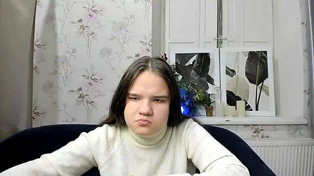 Snapshot of AdeleCruz chatting on January 2025 08:18:02 AM AdeleCruz online show from January 2025 08:18:02 AM