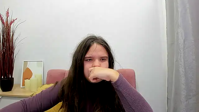 Snapshot of AdeleCruz chatting on January 2025 04:08:02 PM AdeleCruz online show from January 2025 04:08:02 PM