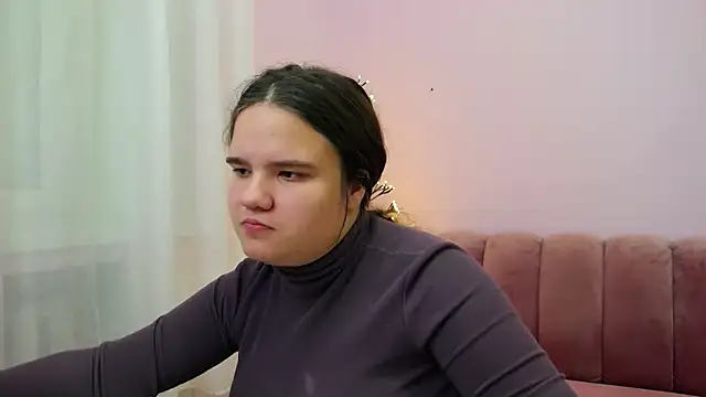 Snapshot of AdeleCruz chatting on January 2025 11:27:02 AM AdeleCruz online show from January 2025 11:27:02 AM