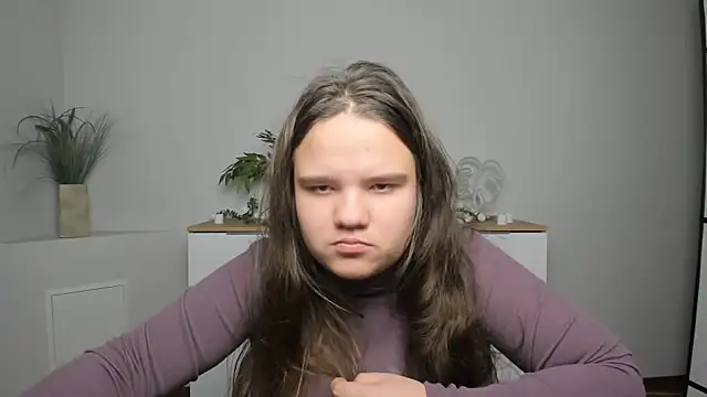 Snapshot of AdeleCruz chatting on January 2025 03:53:02 PM AdeleCruz online show from January 2025 03:53:02 PM