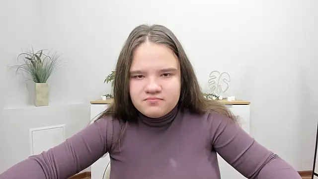 Snapshot of AdeleCruz chatting on January 2025 01:11:01 PM AdeleCruz online show from January 2025 01:11:01 PM