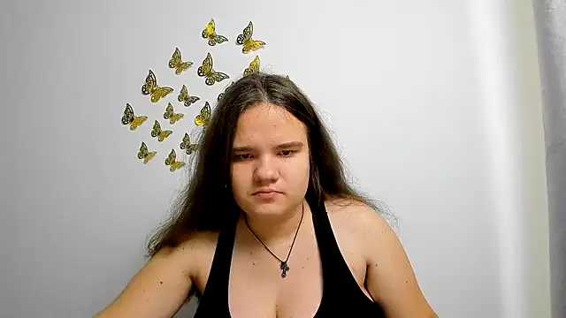 Snapshot of AdeleCruz chatting on January 2025 01:11:01 PM AdeleCruz online show from January 2025 01:11:01 PM