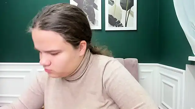 Snapshot of AdeleCruz chatting on January 2025 08:11:02 AM AdeleCruz online show from January 2025 08:11:02 AM