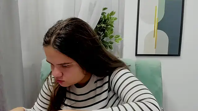 Snapshot of AdeleCruz chatting on February 2025 01:08:02 PM AdeleCruz online show from February 2025 01:08:02 PM