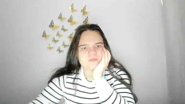 Snapshot of AdeleCruz chatting on February 2025 01:22:02 PM AdeleCruz online show from February 2025 01:22:02 PM