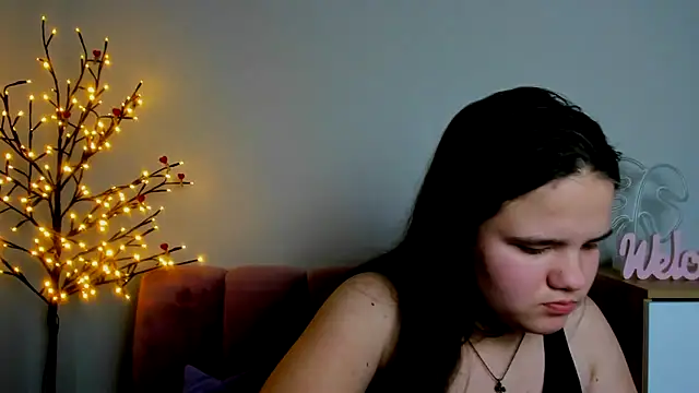 Snapshot of AdeleCruz chatting on February 2025 11:13:01 AM AdeleCruz online show from February 2025 11:13:01 AM