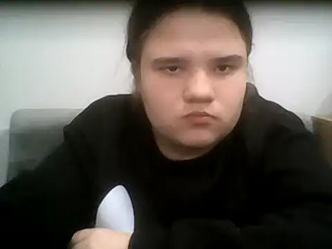 Snapshot of AdeleCruz chatting on March 2025 04:32:01 PM AdeleCruz online show from March 2025 04:32:01 PM