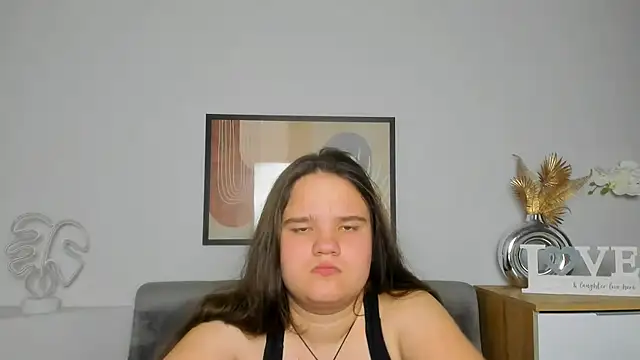 Snapshot of AdeleCruz chatting on March 2025 01:39:02 PM AdeleCruz online show from March 2025 01:39:02 PM