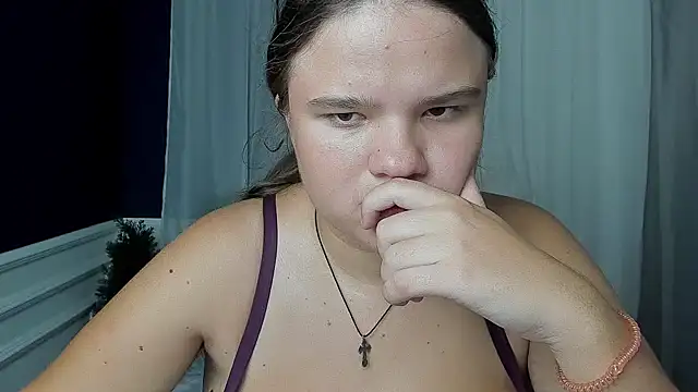 Snapshot of AdeleCruz chatting on September 2025 12:16:01 PM AdeleCruz online show from September 2025 12:16:01 PM