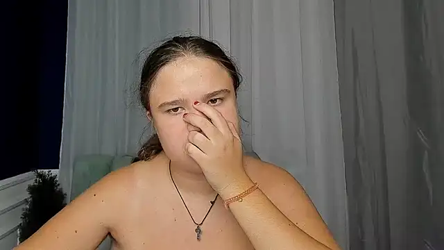 Snapshot of AdeleCruz chatting on September 2025 12:10:02 PM AdeleCruz online show from September 2025 12:10:02 PM