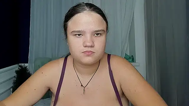 Snapshot of AdeleCruz chatting on September 2025 12:10:01 PM AdeleCruz online show from September 2025 12:10:01 PM