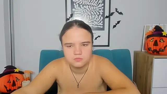 Snapshot of AdeleCruz chatting on October 2025 07:05:02 AM AdeleCruz online show from October 2025 07:05:02 AM