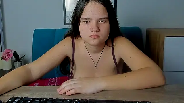 AdeleCruz online show from April 2026 11:41:02 AM