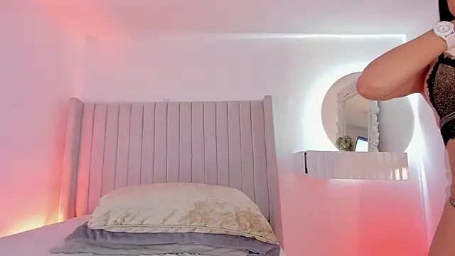 Karla Hudsson online show from April 2026 12:41:01 PM