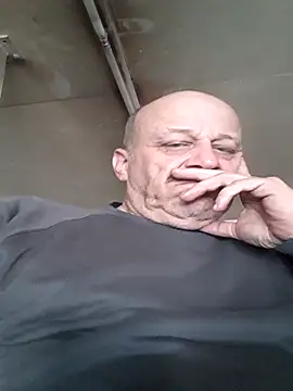 Snapshot of Schwach041967 chatting on April 2026 03:25:02 PM Schwach041967 online show from April 2026 03:25:02 PM