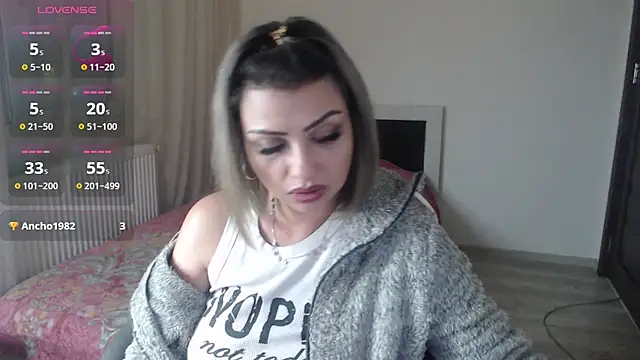 Snapshot of rosse26830 chatting on March 2025 12:59:01 AM rosse26830 online show from March 2025 12:59:01 AM