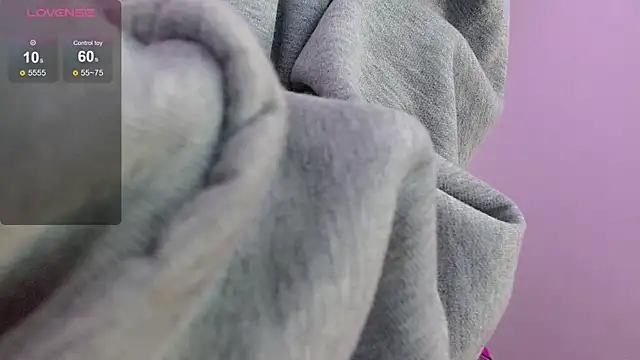 Candy Mendez online show from November 2025 12:28:01 PM