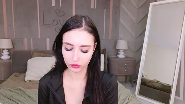 EmmaLawrens online show from February 2025 10:49:02 AM