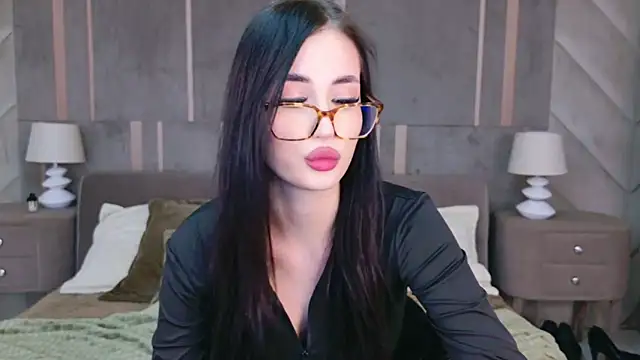 EmmaLawrens online show from March 2025 08:26:02 PM