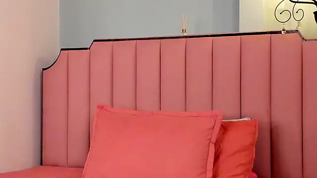 KarenSims online show from February 2026 02:12:02 PM