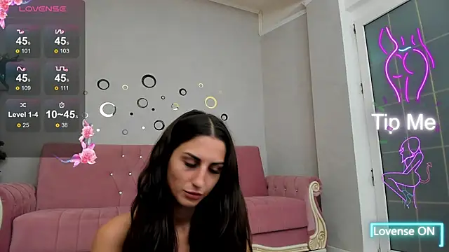 BelovedKhloee online show from October 2025 07:31:01 PM