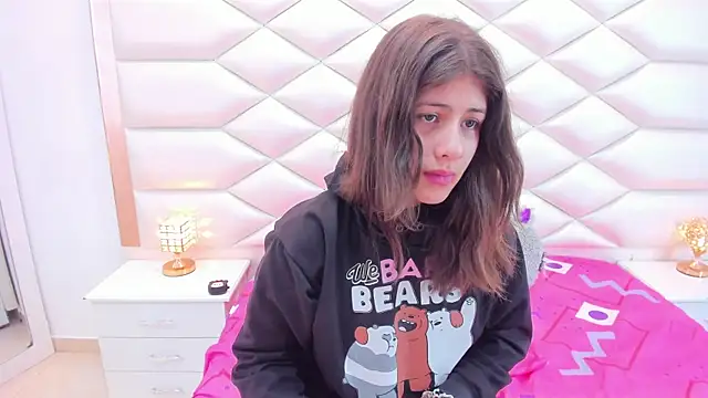 MiaQueen021 online show from March 2025 12:29:01 PM