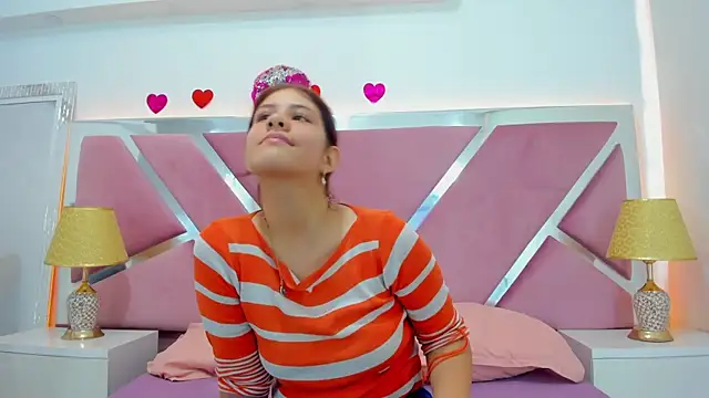 MiaQueen021 online show from September 2025 01:24:02 PM