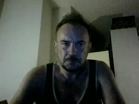 Snapshot of GaySexxPL chatting on January 2025 12:00:01 AM GaySexxPL online show from January 2025 12:00:01 AM