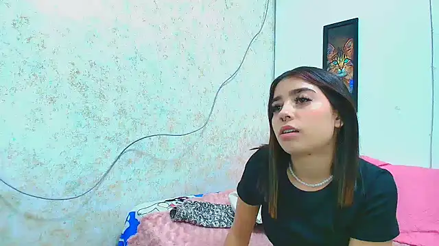 Rousse violett online show from March 2025 08:26:02 PM