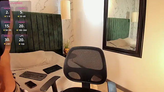 tim  fox online show from September 2025 12:10:01 PM