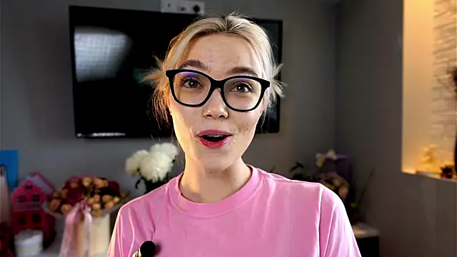 ileanacampbe online show from March 2025 06:26:02 AM