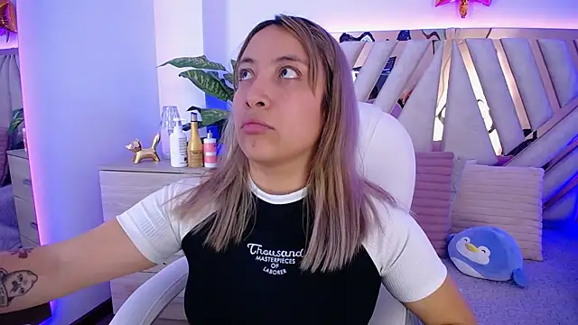 NyxAndria 1 online show from January 2025 08:43:01 PM