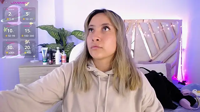 NyxAndria 1 online show from March 2025 08:42:02 PM