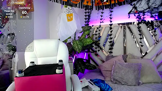 NyxAndria 1 online show from October 2025 09:15:01 PM