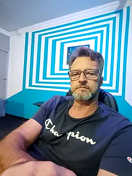 itsmeyes69 online show from February 2025 08:04:02 PM