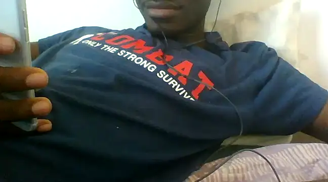 Snapshot of pretontasty chatting on January 2025 12:13:01 PM pretontasty online show from January 2025 12:13:01 PM