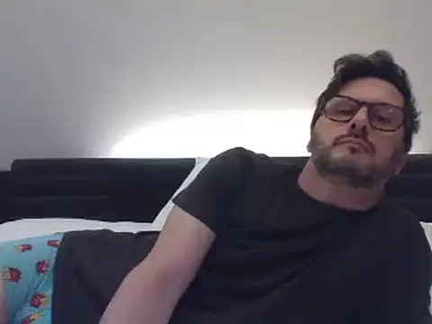 Cellino4 online show from February 2025 04:03:01 PM